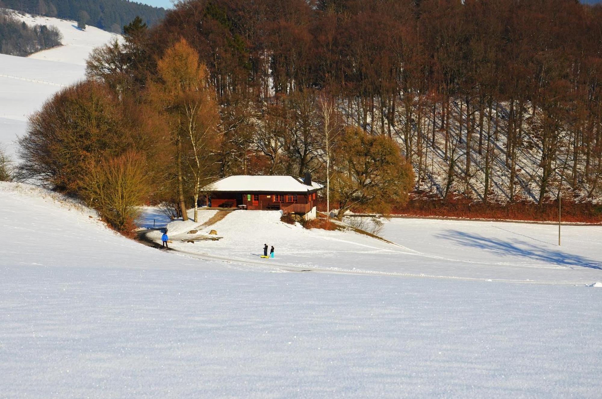 Das Ferienhaus Mondschein Im Land Der Tausend Berge - Erholung Pur In Idyllischer Alleinlage Леннештадт Экстерьер фото